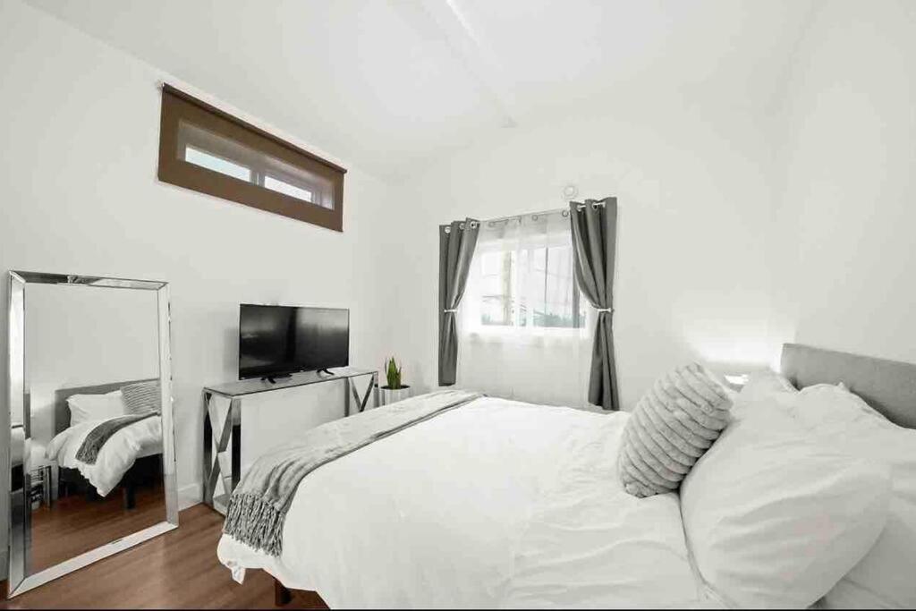 Entire New Cozy And Modern 2-Storey House Vancouver Zewnętrze zdjęcie